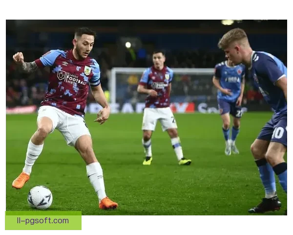 贝格在伯恩利中场展现巨大潜力有望成为球队未来核心球员